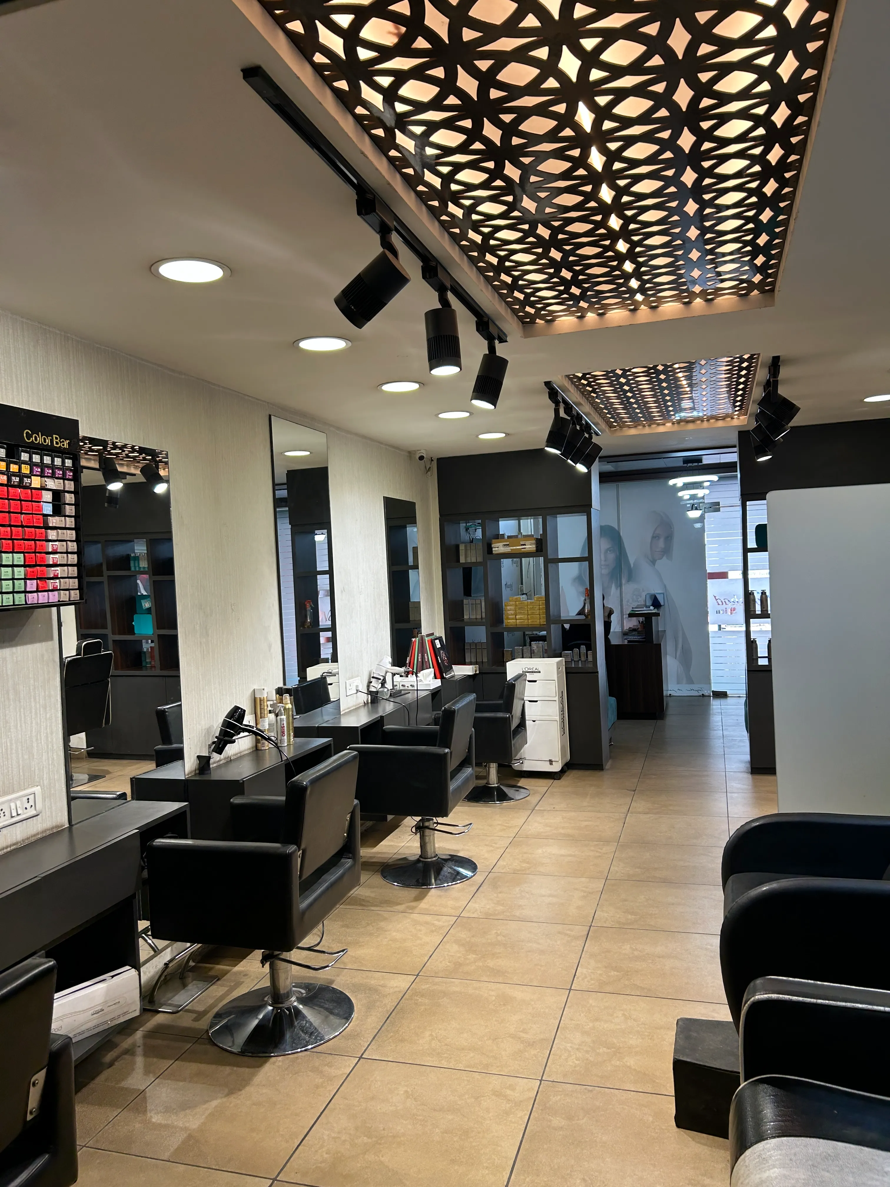 NAUSHAD Hair & Skin Salon