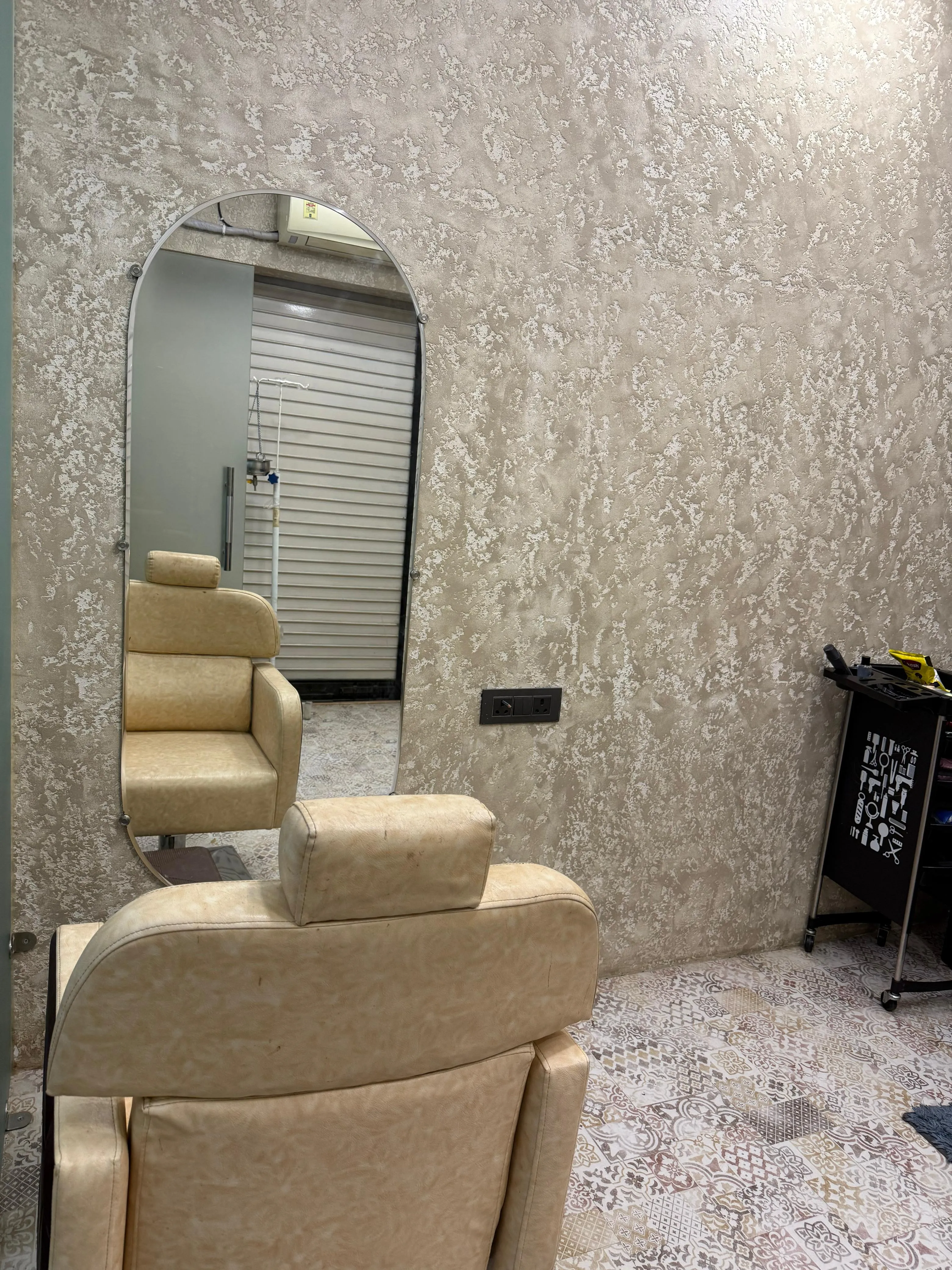 Kayapalat beauty parlour