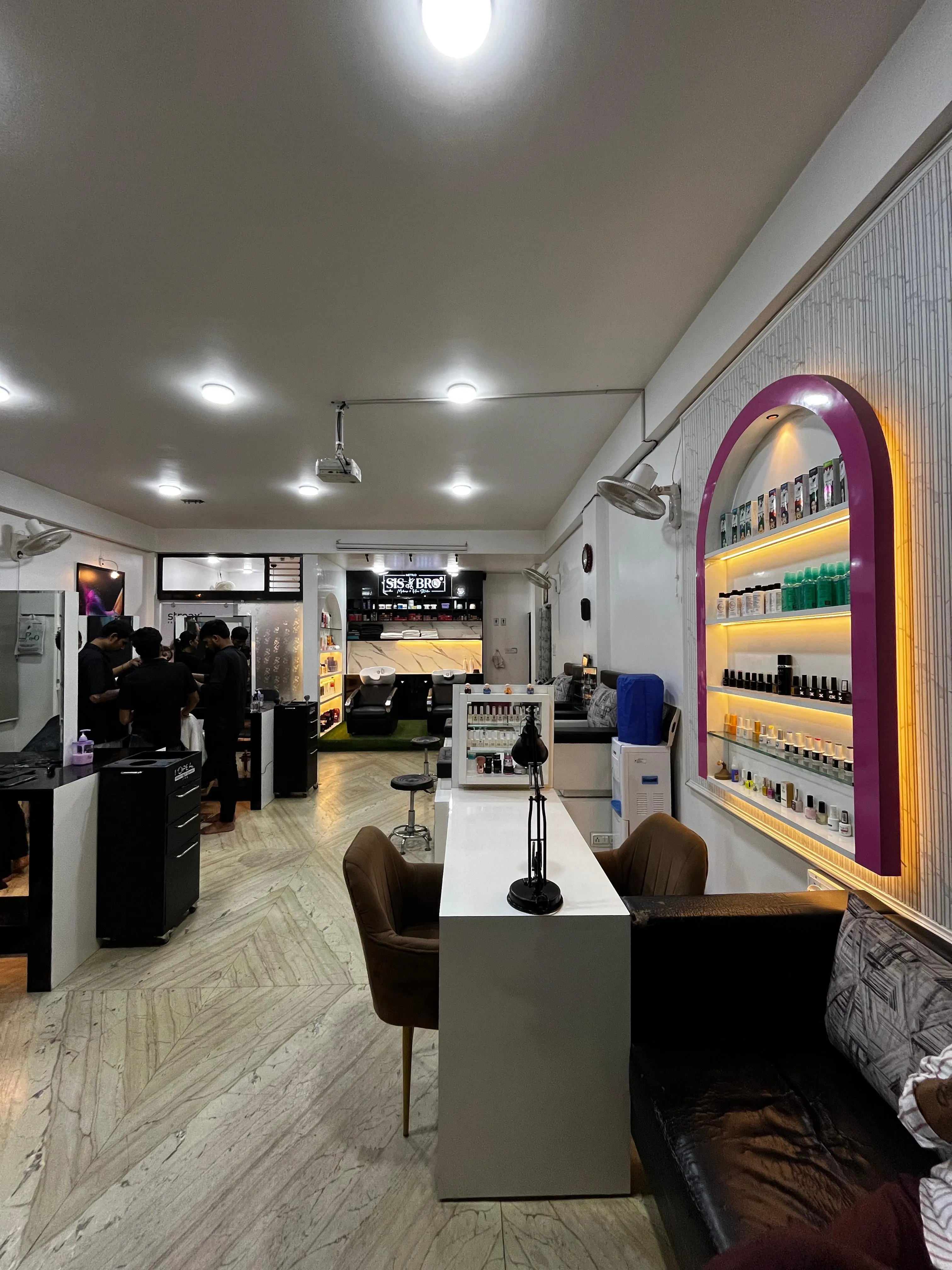 SIS & BRO Hair studio